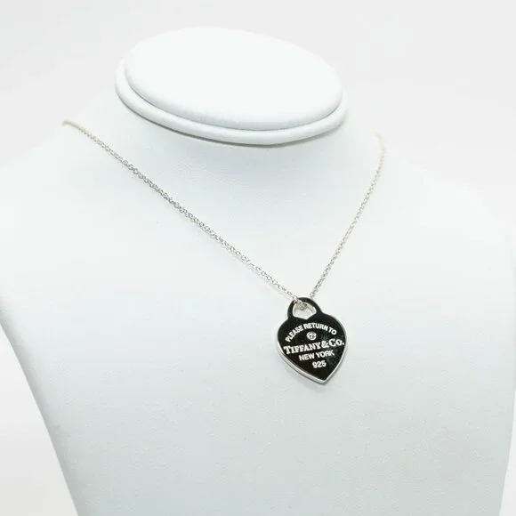 Giveaway Winner: @stevet817 – Tiffany & Co. Necklace Heart Tag Pendant - Picture 1 of 3